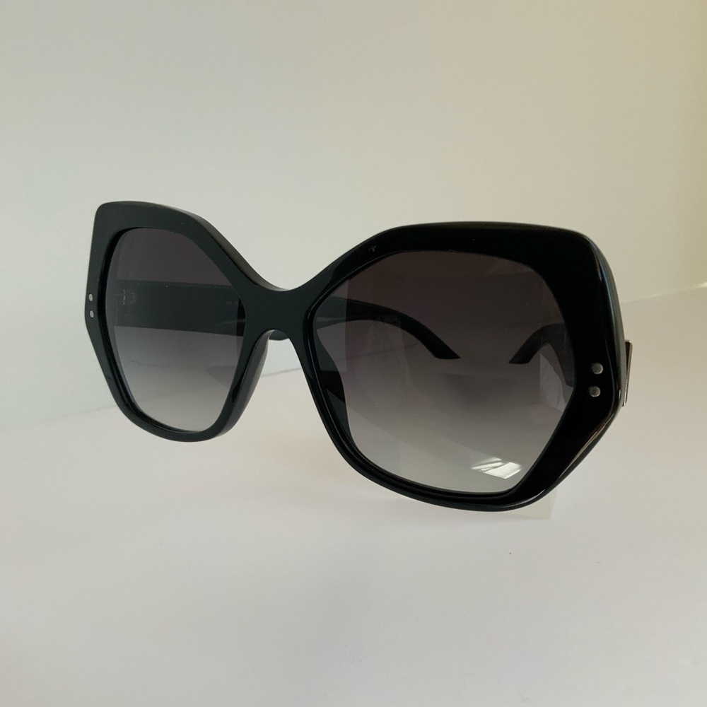 Marc Jacobs Geometric Shape Sunglass NWT